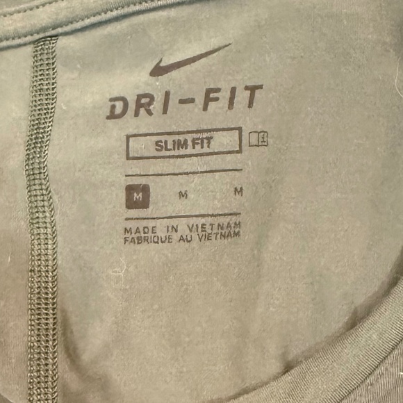 Three Nike Dri-FIT Slim Fit Athletic T-Shirts - Size M - Picture 4 of 16